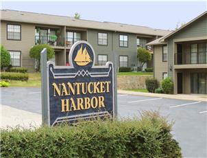 Nantucket Harbor Apartments